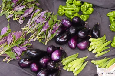 Légumes au marché du matin de Wajima