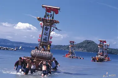 Les immenses lanternes "Kiriko" sont utilisées lors du festival Kiriko matsuri qui a lieu à travers la péninsule de Noto