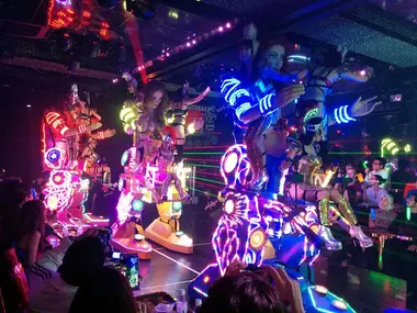 Robot-Restaurant-Shinjuku