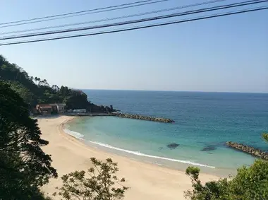 La plage de Sasago