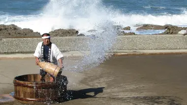 La technique agehama pour la récolte du sel