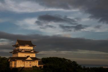 Le chateau d'Odawara au crépuscule