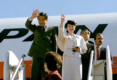 L'empereur Akihito et l'impératrice Michiko à la  Andrews Air Force Base en1987