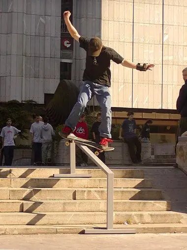 450px-Skateboarder