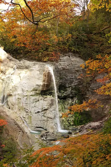 La cascade d'eau chaude de Kawarage