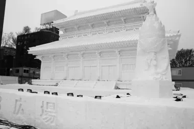 Tempelskulptur auf dem Sapporo Snowfestival
