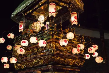 Johana hikiyama-matsuri de nuit