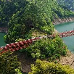 The Minami-Alps Aputo Line