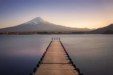 Le Mont Fuji au coucher du soleil - incontournable et inoubliable