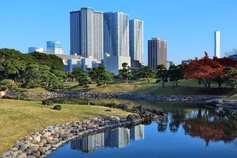 Hamarikyu-Gärten: Einer von Tokio muss man gesehen haben