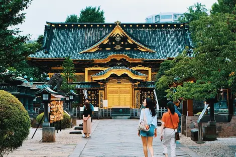 Parc de Ueno à Tokyo, à côté de l'étang de lotus