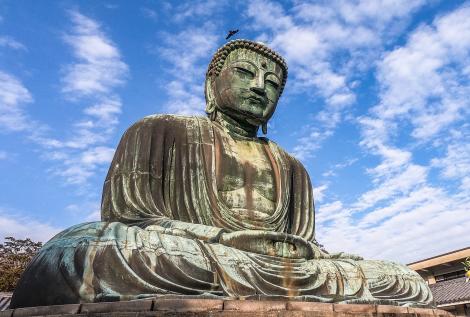 Le Daibutsu, ou grand bouddha, monument emblématique de Kamakura