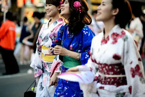 Jeune femme en yukata