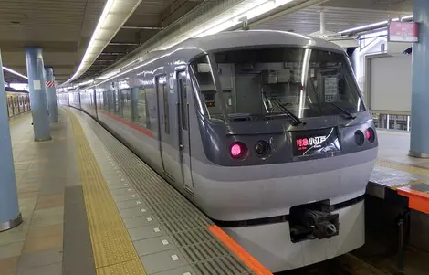 Koedo Limited Express at Hon Kawagoe Station, Kawagoe, Saitama Prefecture Koedo Limited Express at Hon Kawagoe Station, Kawagoe, Saitama Prefecture