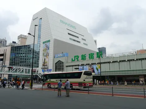 JR Shinjuku Station 