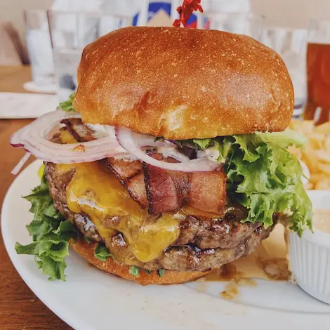 Burger at T.Y. Harbor 