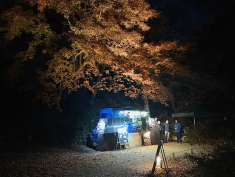 Food truck at the Rikugien Autumn Illumination