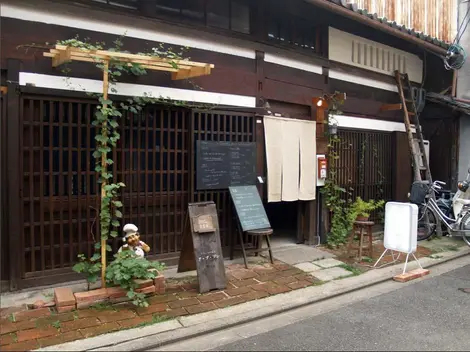 Restaurant A peu près