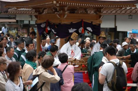 La parade du festival Aoba matsuri