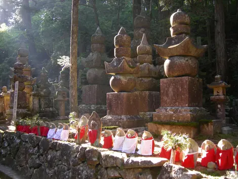 Okunoin cemetery at Koyasan