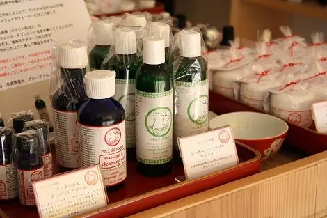 Cosméticos de la tienda Chidoriya. Cosméticos de la tienda Chidoriya.