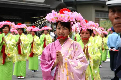 Défilé lors du Aoba Matsuri au mont Koya (préfecture de Wakayama) Défilé lors du Aoba Matsuri au mont Koya (préfecture de Wakayama)