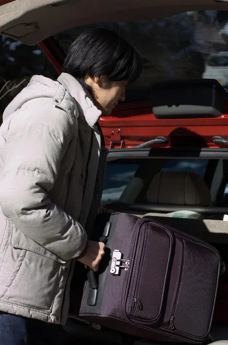 Fini le casse tête du rangement des bagages dans un petit coffre.