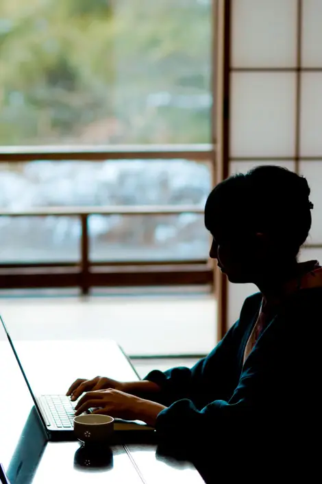 In Tokyo, the Wired Cafe have a Free Spot and can be found in many places and have computers free service.