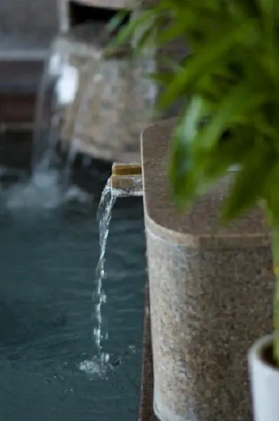 Dans les ryokan, les bains ne sont pas mixes mais alternent souvent. Attention à ne pas vous tromper!