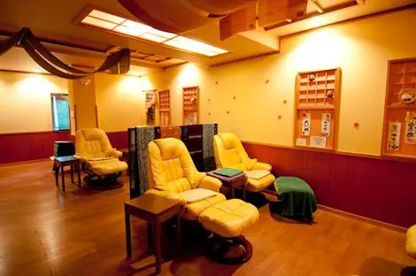 Pour se détendre, certains ryokan proposent des divertissements variés. Pour se détendre, certains ryokan proposent des divertissements variés.