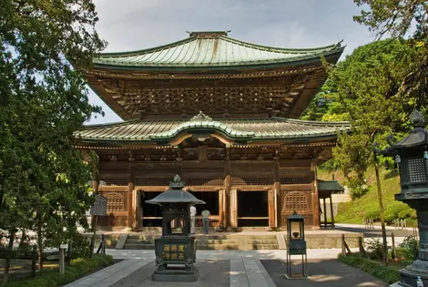 Le temple Kencho-ji, à Kita-Kamakura, le plus ancien temple zen du Japon. Le temple Kencho-ji, à Kita-Kamakura, le plus ancien temple zen du Japon.