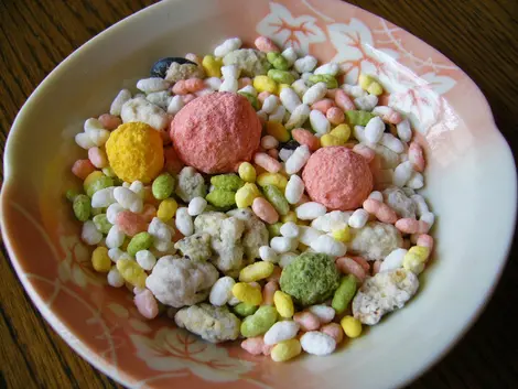 Les hishi mochi, préparation à base de riz gluant en forme de losange dégustés pendant la fête des filles.