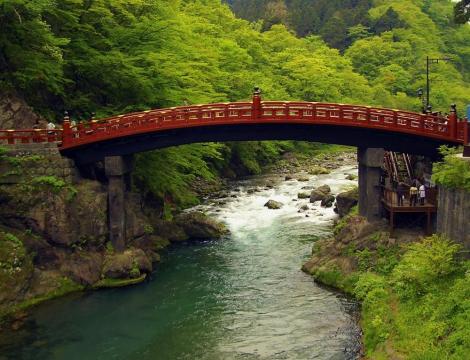 Le pont Shinkyo de Nikko