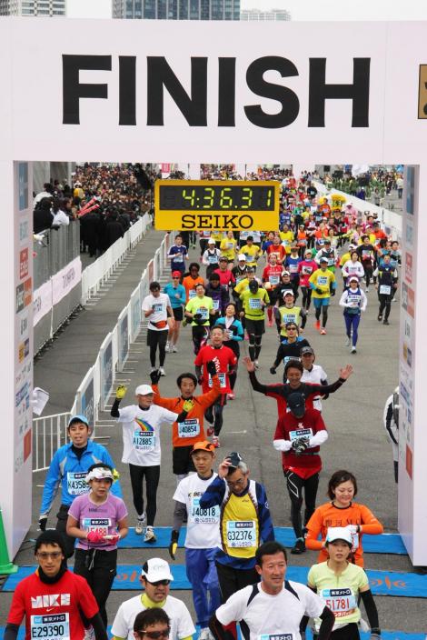 La ligne d'arrivée après les 42 km du marathon de Tokyo.