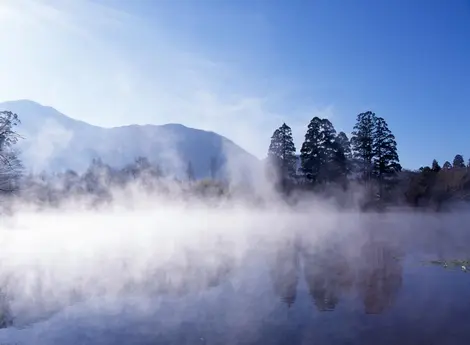 Kinrin-ko lake, the smoking waters