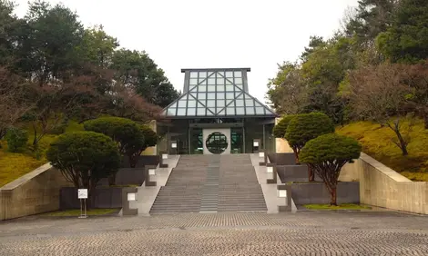 Entrada al Museo Miho, un edificio subterráneo diseñado por Ieoh Ming Pei. Entrada al Museo Miho, un edificio subterráneo diseñado por Ieoh Ming Pei.