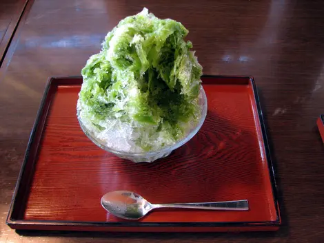 Kakigôri, la glace pilée japonaise, ici au thé vert kakigôri