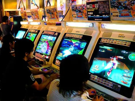 A Tokyo, les bornes d'arcades de Taito (Akihabara) regroupent les hardocre gamer les plus doués. 