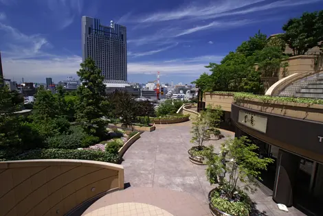 Terraza del Namba Parks Mall.