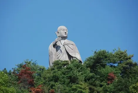 La estatua de Kukai La estatua de Kukai