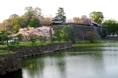 El Ninomaru, el parque del Matsue-jo El Ninomaru, el parque del Matsue-jo