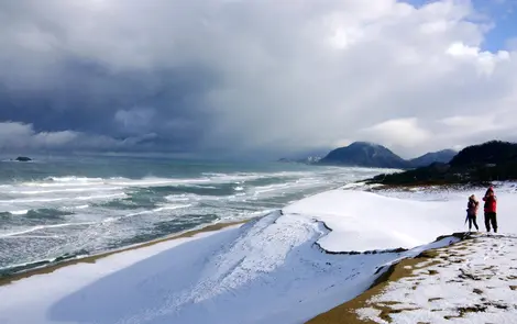 Les dunes de Tottori enneigées