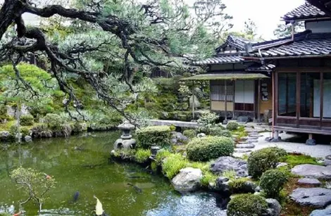 Une partie des jardins de la villa Ishitani