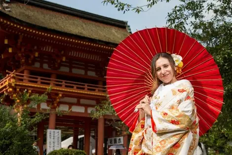 Sesión de fotos frente al santuario Shimogamo-Jinja,  patrimonio mundial de la Unesco.