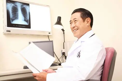 Asegúrate de hacer la cita con el doctor adecuado. No querrás verte con un cardiólogo por un dolor de muelas. Asegúrate de hacer la cita con el doctor adecuado. No querrás verte con un cardiólogo por un dolor de muelas.