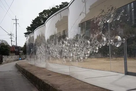 Le mur de verre de Haruka Kojin Le mur de verre de Haruka Kojin