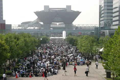 Le bâtiment d'exposition Tokyo Big Sight Le bâtiment d'exposition Tokyo Big Sight