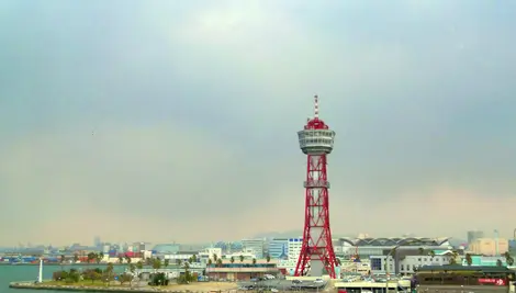 Vista del puerto de Hakata. Vista del puerto de Hakata.