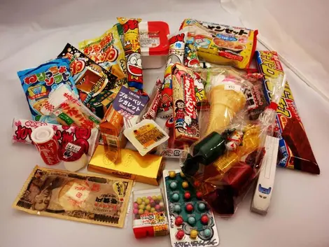 Un assortiment de dagashi Un assortiment de dagashi