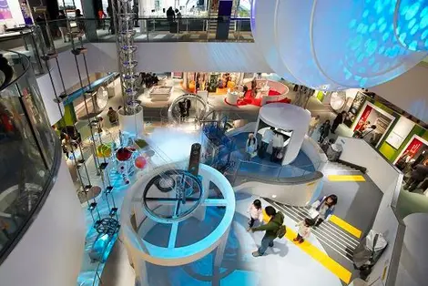 El interior del Museo de Ciencia de Nagoya, un paraíso para los curiosos.